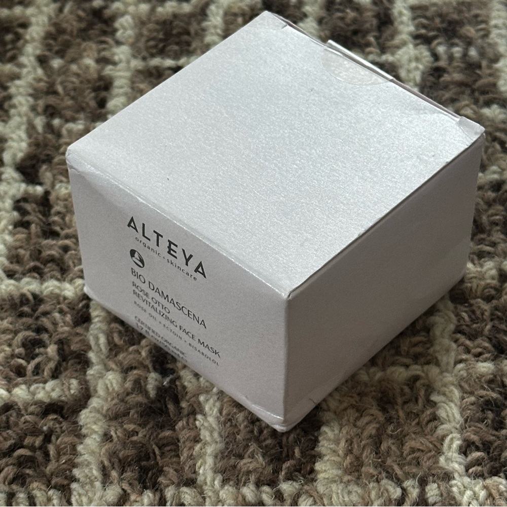 Alteya Organics Bio Damascena Revitalizing Face Mask with Bulgarian Rose